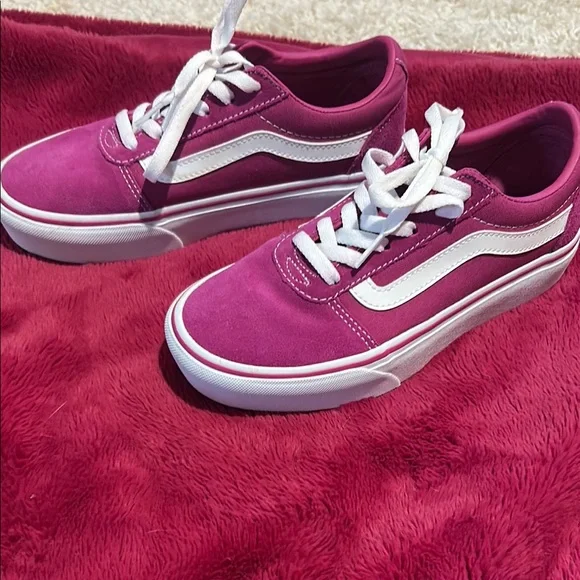 Vans Pink and White Classic Sneakers - Picture 3 of 6